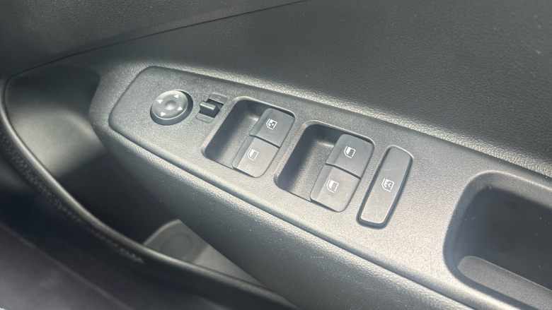 Hyundai i10 1.0 MPi SE Connect 5dr Auto Petrol Hatchback